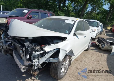 2014 Nissan Altima 2.5 S z USA, uszkodzony, nr VIN 1N4AL3AP9EN382232